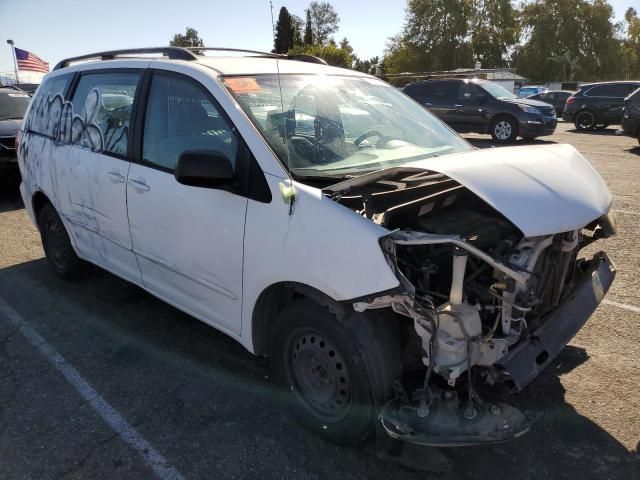 2006 Toyota Sienna CE