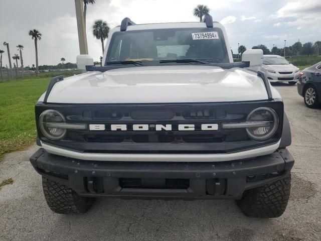 2021 Ford Bronco Base