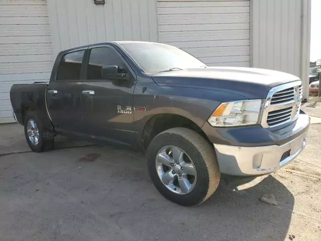 2015 Dodge RAM 1500 SLT