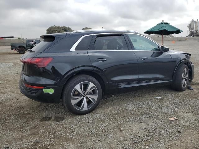 2024 Audi Q8 E-TRON Premium Plus