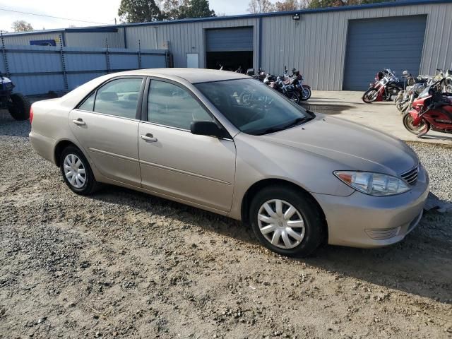 2005 Toyota Camry LE