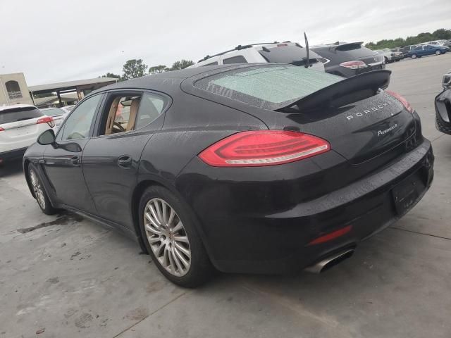 2014 Porsche Panamera 2