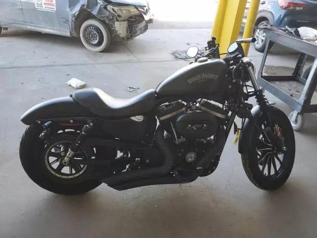 2014 Harley-Davidson XL883 Iron 883