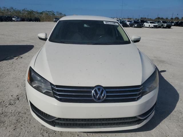 2014 Volkswagen Passat SE