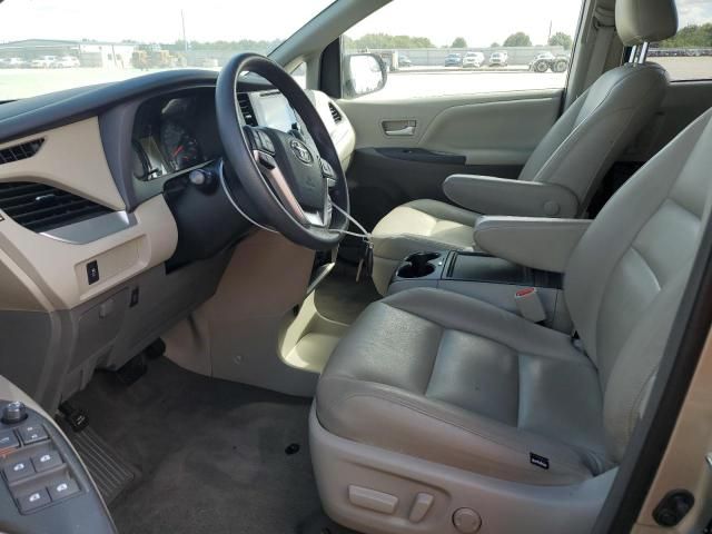 2015 Toyota Sienna LE