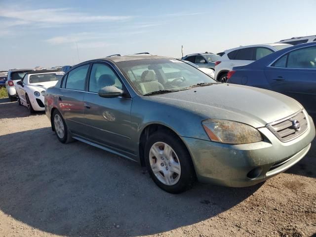 2004 Nissan Altima Base