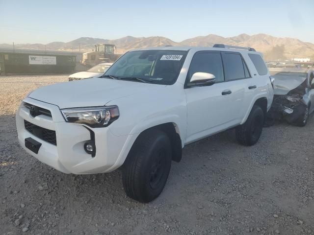 2023 Toyota 4runner SE