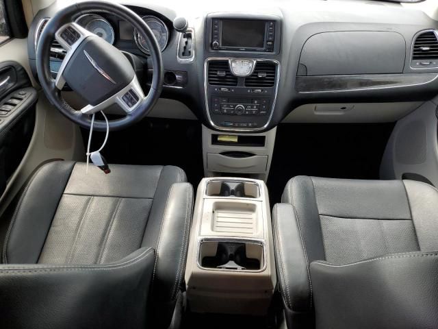 2015 Chrysler Town & Country Touring L