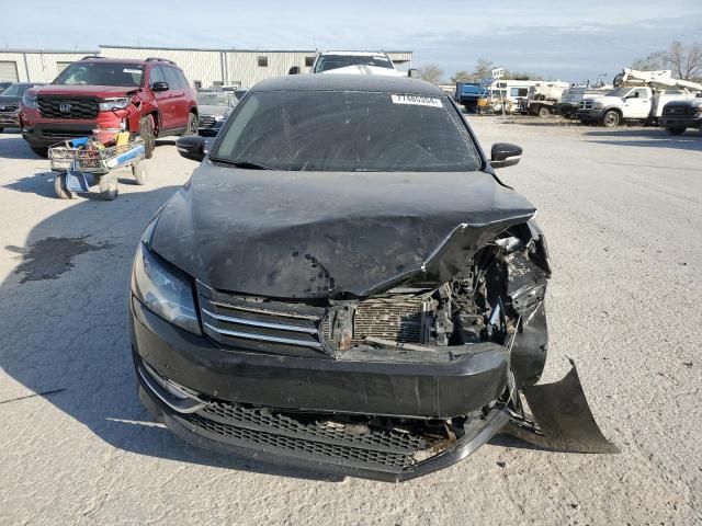 2013 Volkswagen Passat SEL