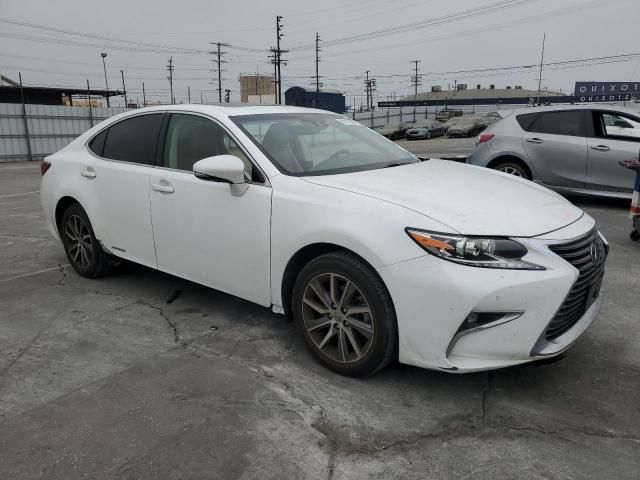 2016 Lexus ES 300H