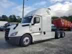 2021 Freightliner Cascadia 126