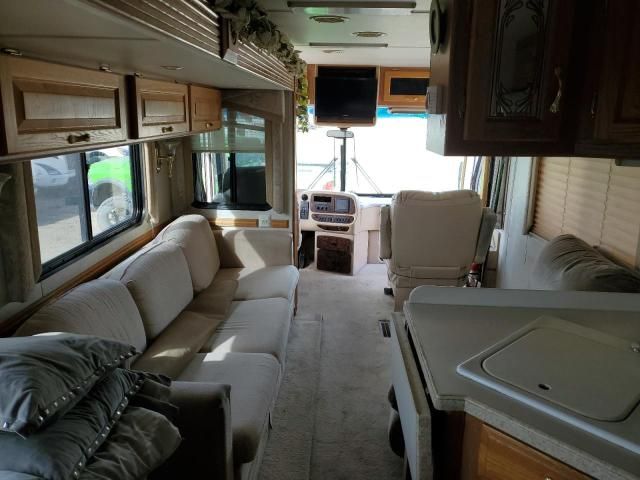 2000 Freightliner Chassis X Line Motor Home