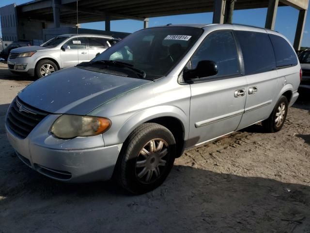 2006 Chrysler Town & Country Touring