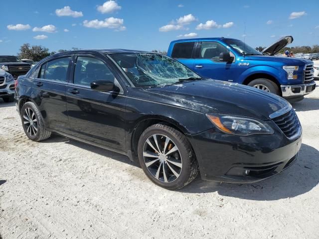 2013 Chrysler 200 Touring