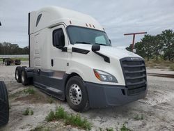 Salvage trucks for sale at Savannah, GA auction: 2019 Freightliner Cascadia 126