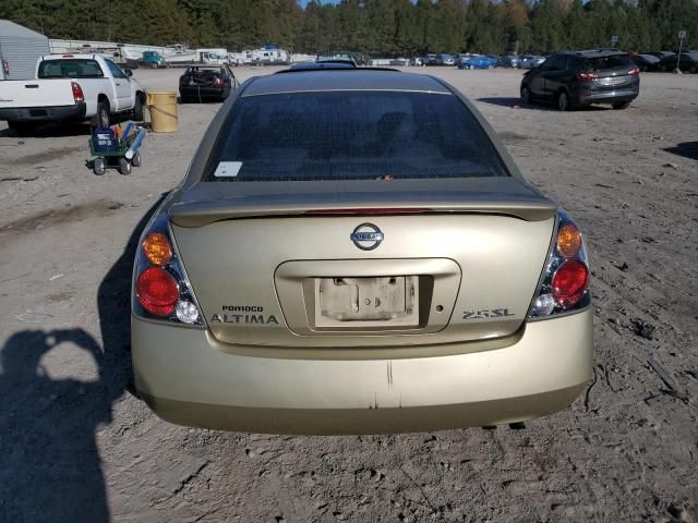 2004 Nissan Altima Base