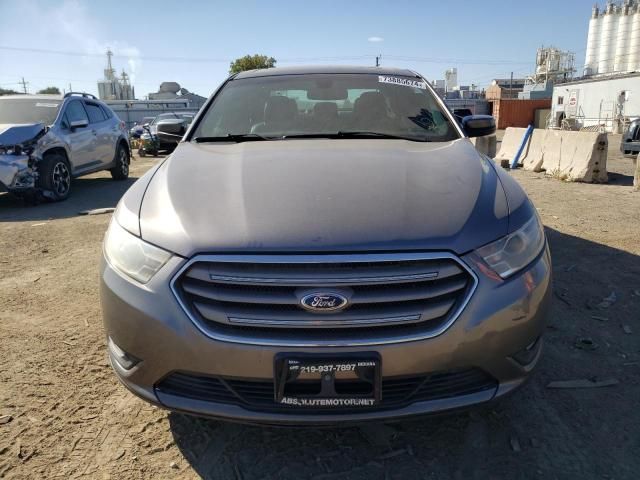 2014 Ford Taurus SEL