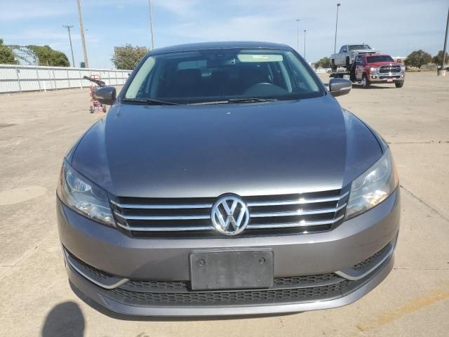 2013 Volkswagen Passat SE