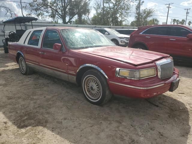 1995 Lincoln Town Car Signature