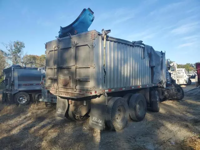 2000 Kenworth Construction T800