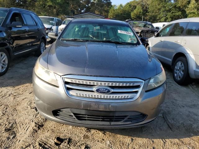 2011 Ford Taurus SE