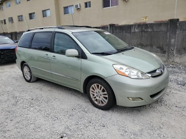 2008 Toyota Sienna XLE