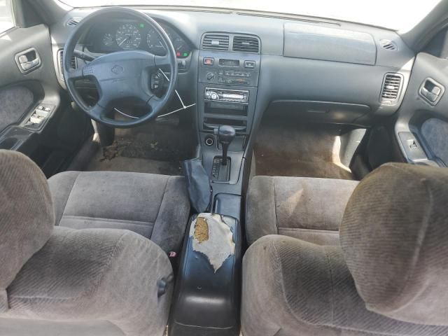 1997 Nissan Maxima GLE