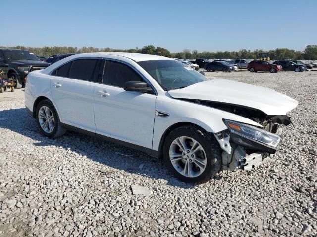 2017 Ford Taurus SE