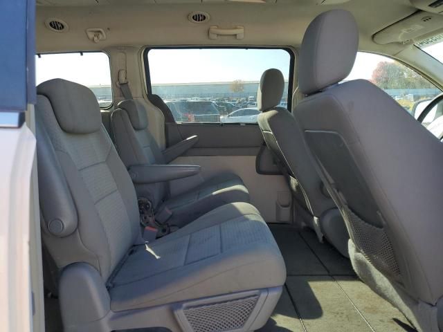 2010 Chrysler Town & Country Touring