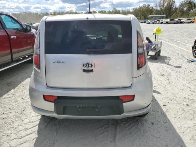 2011 KIA Soul +