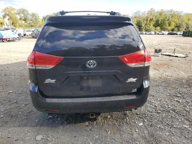 2013 Toyota Sienna LE