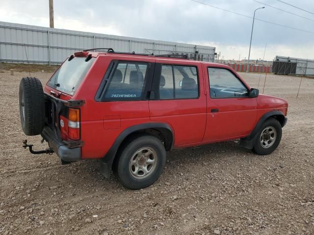 1995 Nissan Pathfinder LE