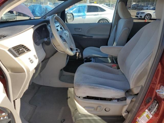 2013 Toyota Sienna LE