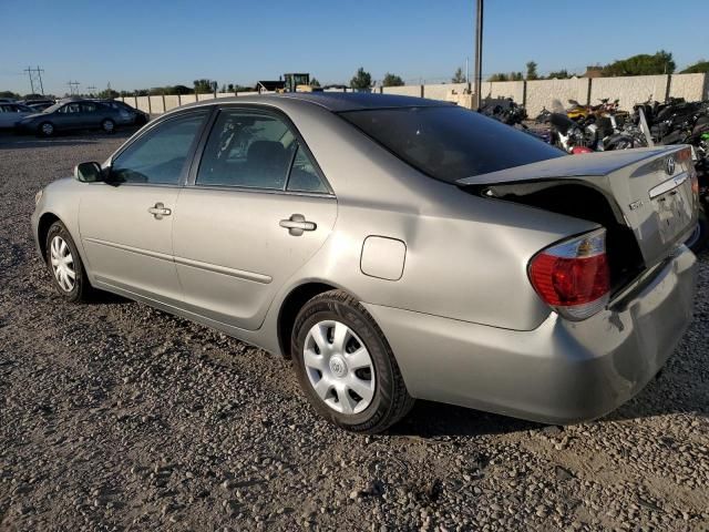 2005 Toyota Camry LE