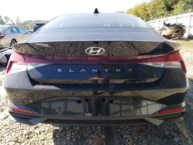 2021 Hyundai Elantra SE