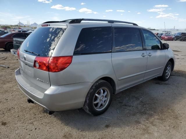 2010 Toyota Sienna CE