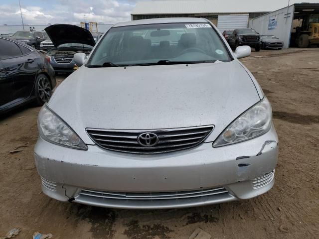 2005 Toyota Camry LE