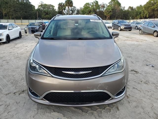 2017 Chrysler Pacifica Touring L Plus