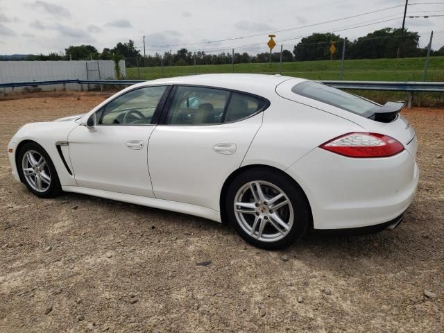 2011 Porsche Panamera 2