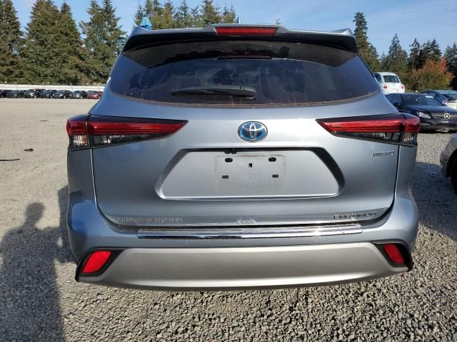 2022 Toyota Highlander Hybrid Platinum