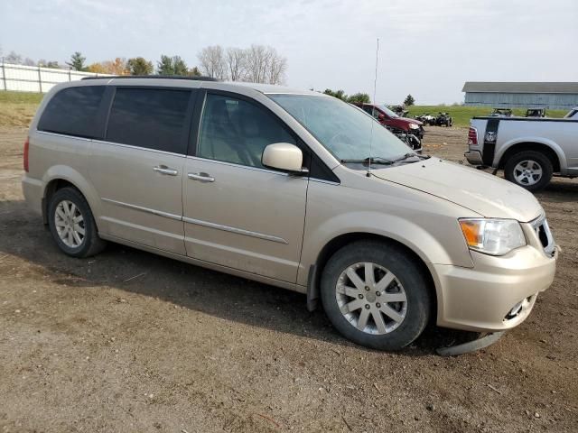 2016 Chrysler Town & Country Touring