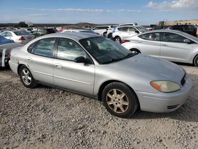 2005 Ford Taurus SE