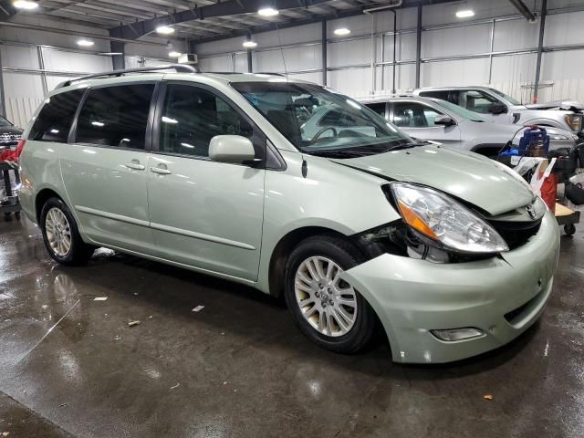 2009 Toyota Sienna XLE