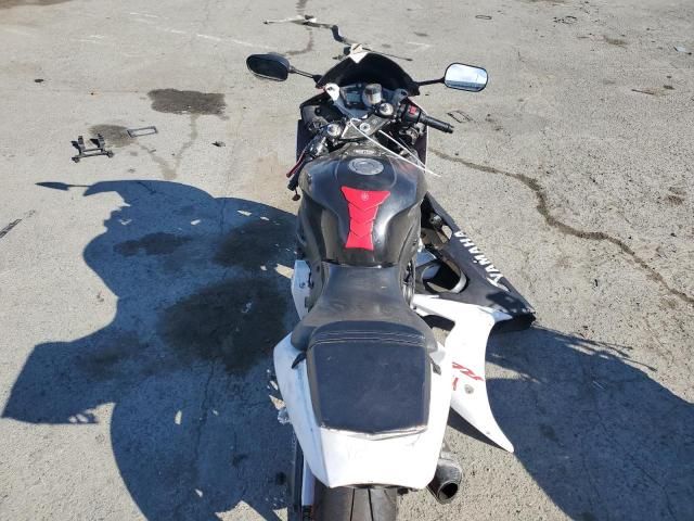 2005 Yamaha YZFR6 L