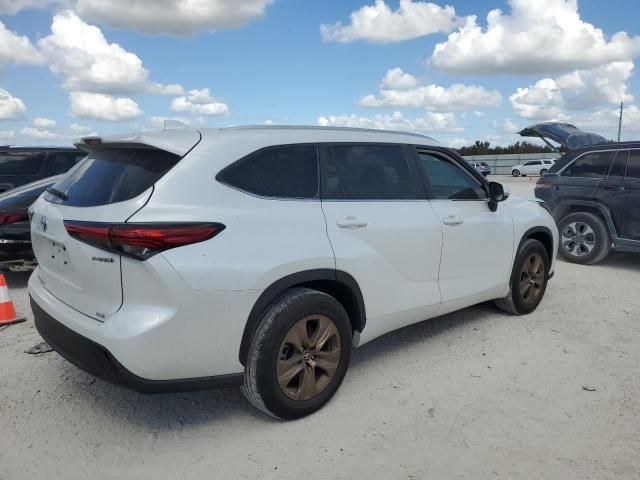 2023 Toyota Highlander Hybrid Bronze Edition