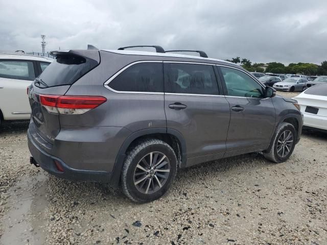 2018 Toyota Highlander SE