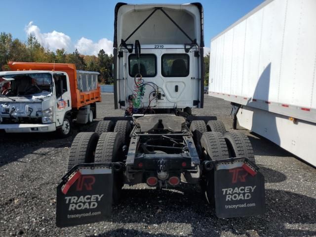 2023 Freightliner Cascadia 126