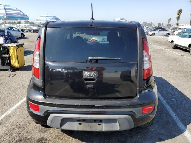 2013 KIA Soul +