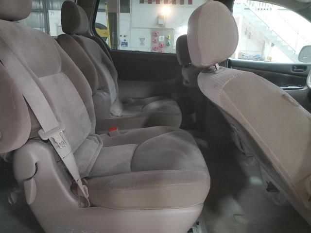 2006 Toyota Sienna CE