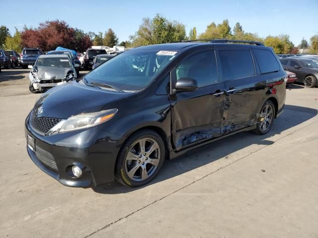 2017 Toyota Sienna SE